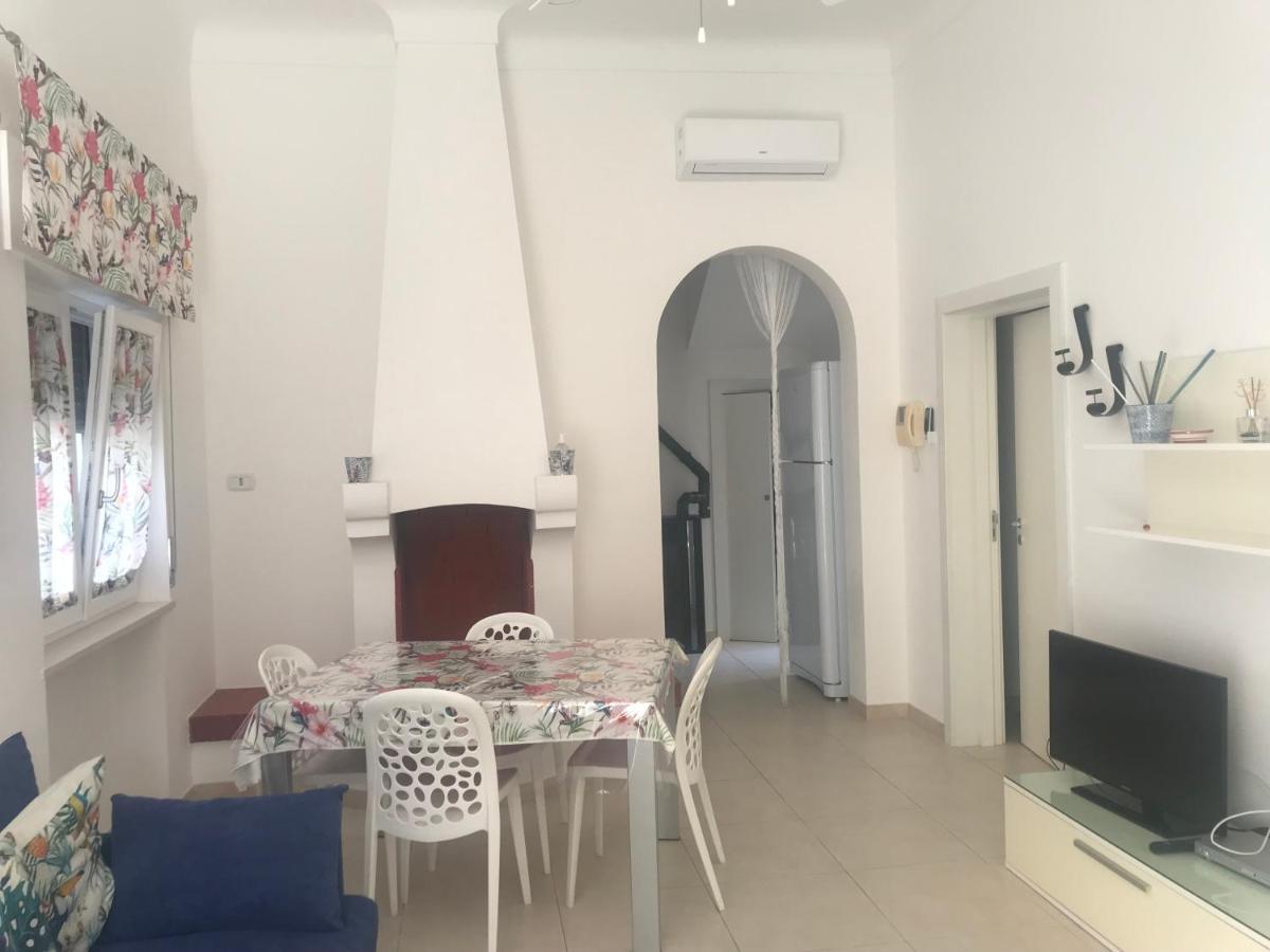 Memmea'S House Apartment Specchiolla Exterior photo